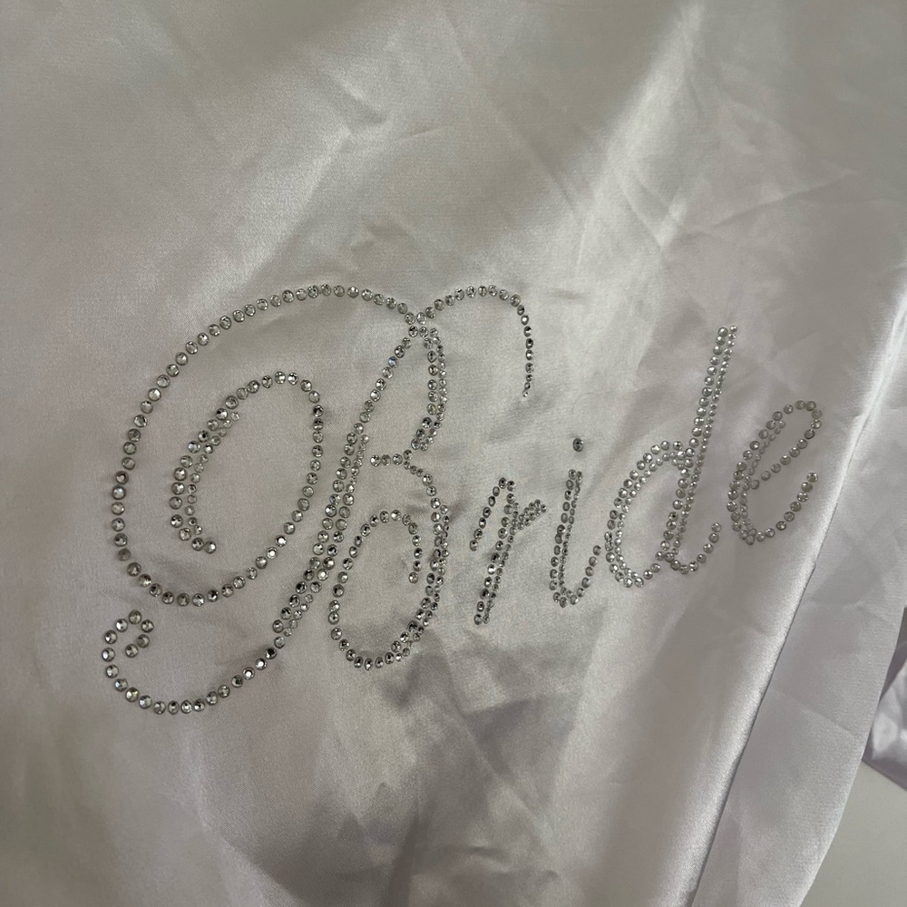 Bridal Robe - Picture 4 of 5